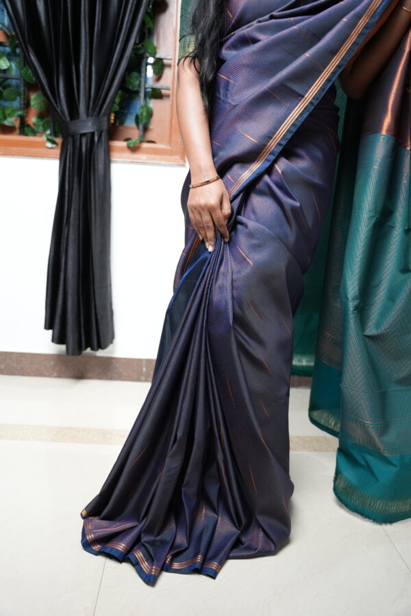 Premium Vairaoosi Raindrop Vegan Silk - Image 4