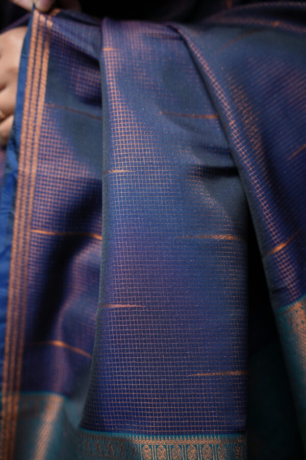Premium Vairaoosi Raindrop Vegan Silk - Image 3
