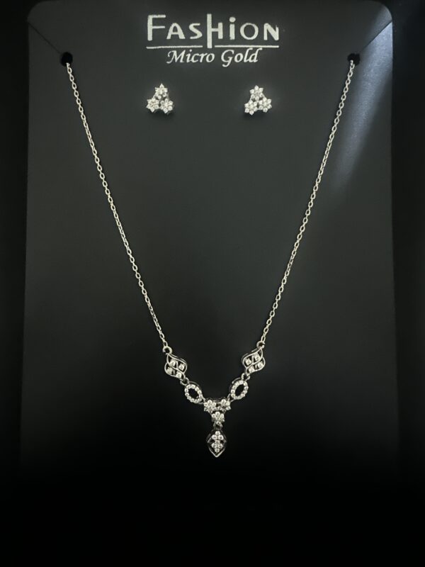 92.5 Silver Neckpiece Set with Earings Jewellery