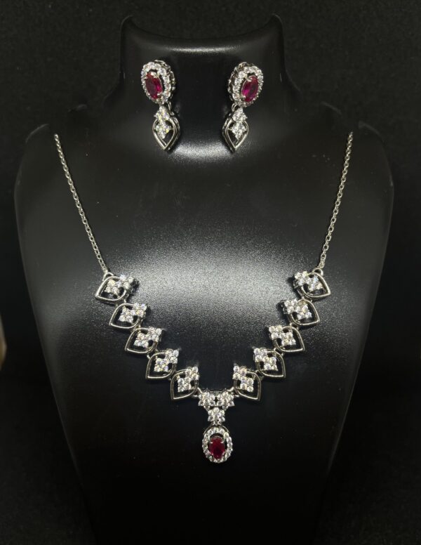92.5 Silver Neckpiece Set with Earing